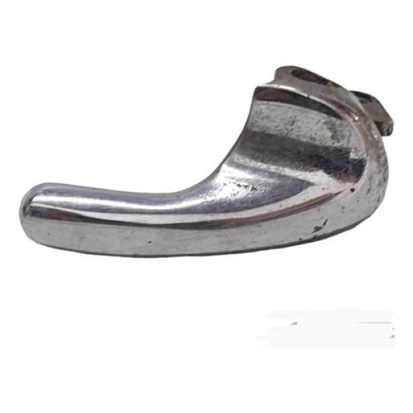 Maçaneta Interna Direita Ferro Gol Parati 95 A 00 2 Portas  Cromado Dianteira