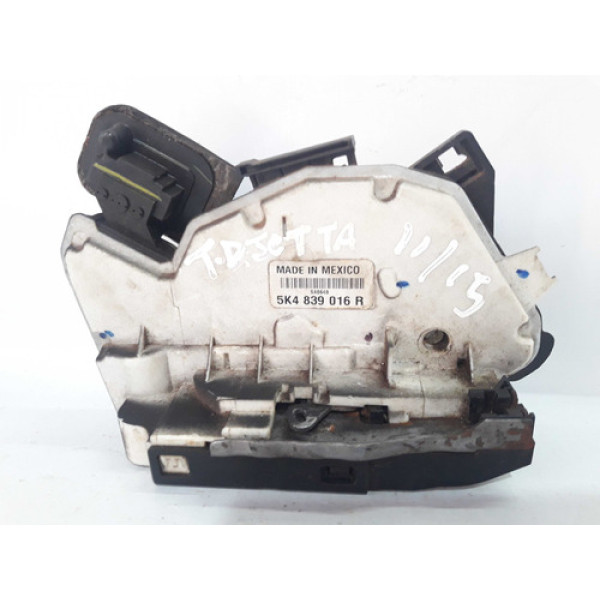 Fechadura Porta Traseira Direita Jetta 11/15   