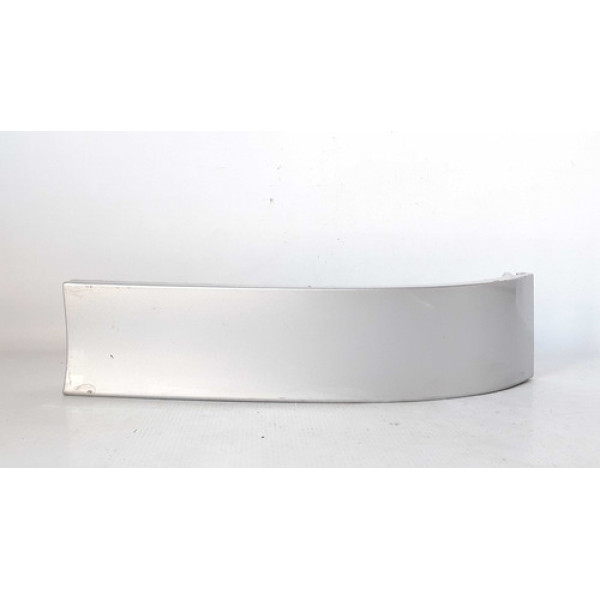 Acabamento Inferior Lanterna Direita Audi A3 99/06  Prata