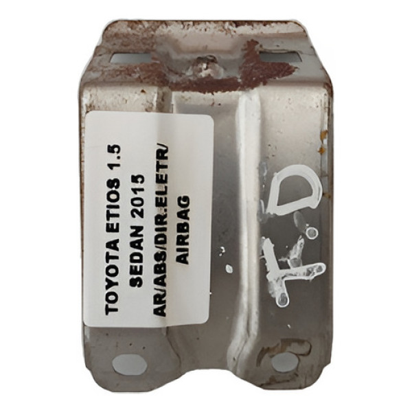 Suporte Forro Porta Traseiro Direito Toyota Etios 13/17 Prata