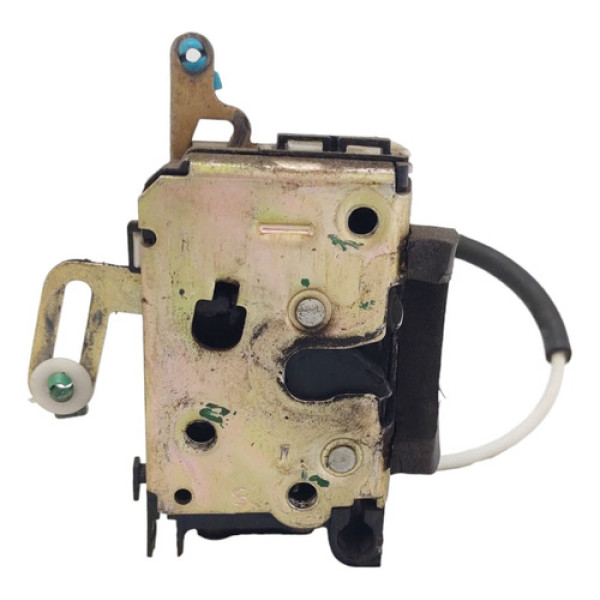 Fechadura Manual Dianteira Esquerda Celta 02 A 15