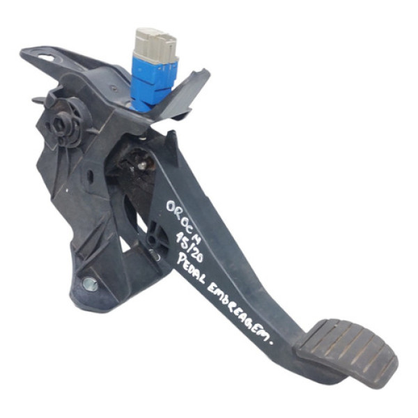 Pedal Embreagem Oroch 15 A 29 465039034r