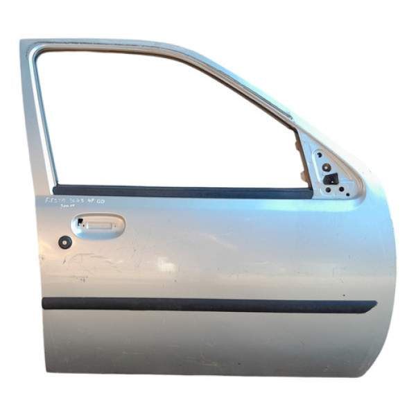 Porta Dianteira Direita Ford Fiesta 1996 A 2003  Dianteira Direito Prata