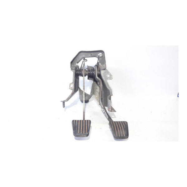 Pedal Freio/embreagem Corsa Classic 96/10 24405