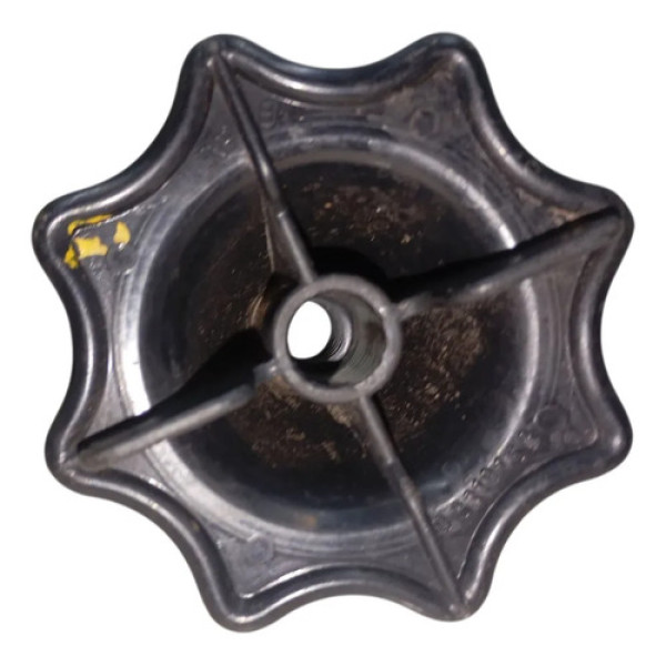 Porca Fixação Estepe Corsa Montana 2003 2004 A 2010 Original