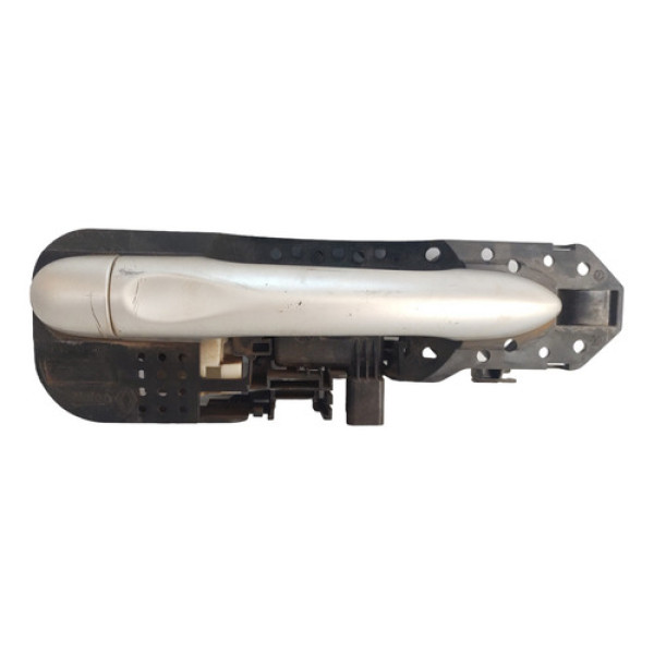 Maçaneta Ext Traseira Direita Fluence 12 A 15 806060042r Prata Traseira