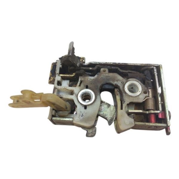Fechadura Porta Traseira Esquerda Santana 1984 A 2006