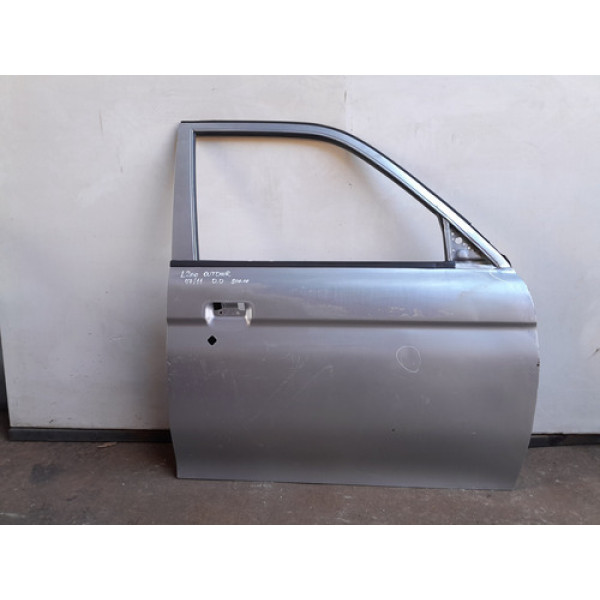 Porta Dianteira Direita Mitsubishi L200 Outdoor 07/11 - Dianteira - Direito