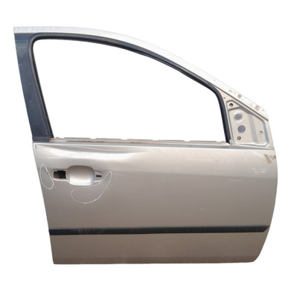 Porta Dianteira Direita Ford Fiesta 2004 A 2012 C/avaria Dianteira Direito Prata