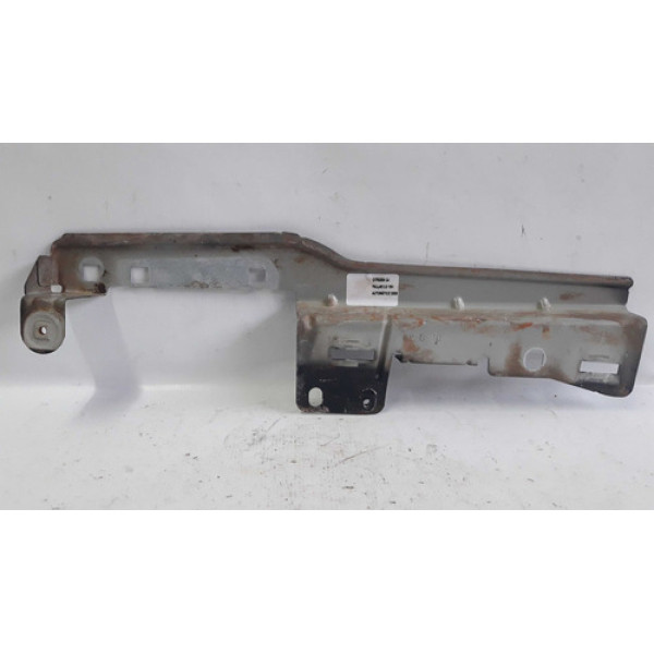 Suporte Para-lama Esquerdo Citroen C4 Pallas 08/12  