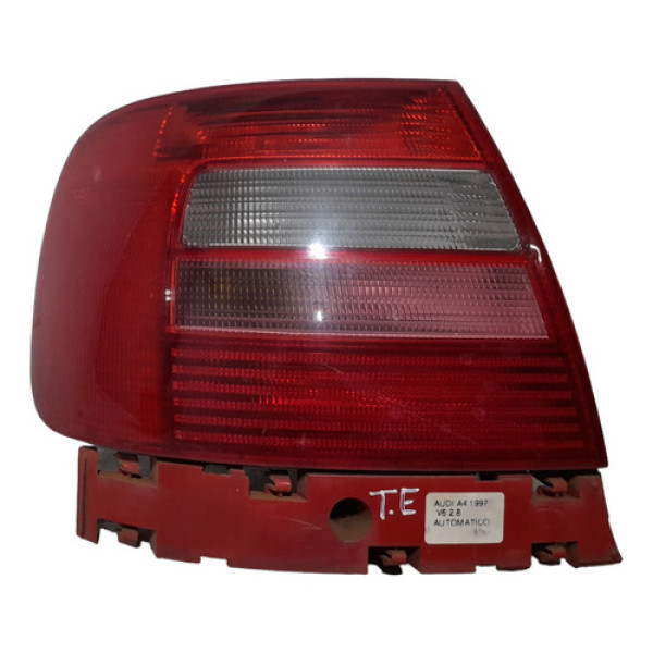 Lanterna Lado Esquerdo Audi A4 1997 Original  Esquerdo Vermelho