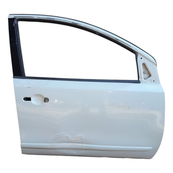 Porta Dianteira Direita Livina 2007/ 14 Com Avaria Original Dianteira Direito Branco