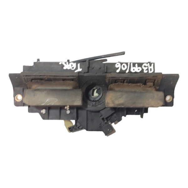 Macaneta Tampa Traseira Audi A3 99/6 C Pequena Avaria 24240