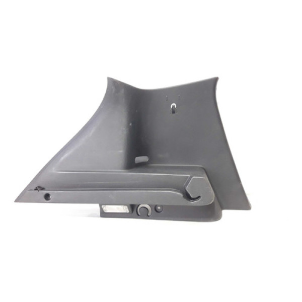 Moldura Traseira Esquerda Bagagito Sandero 15/20 769359497r Preto